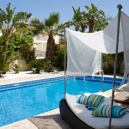 Staytion Family Villa